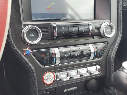 Used 2016 Ford Mustang Premium image 30