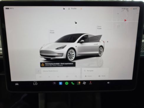 Used 2023 Tesla Model 3 Standard Range RWD image 9