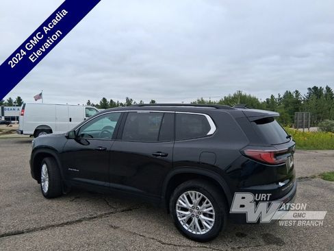Used 2024 GMC Acadia Elevation w/ Trailering Package AWD/4WD image 4