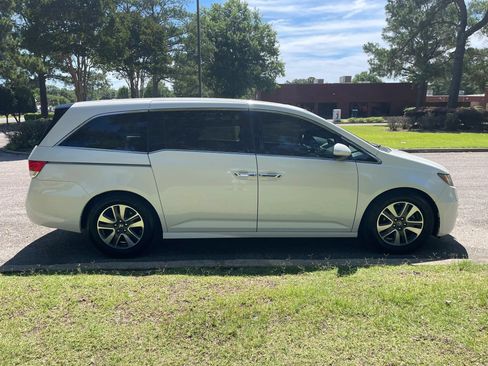 Used 2015 Honda Odyssey Touring image 6