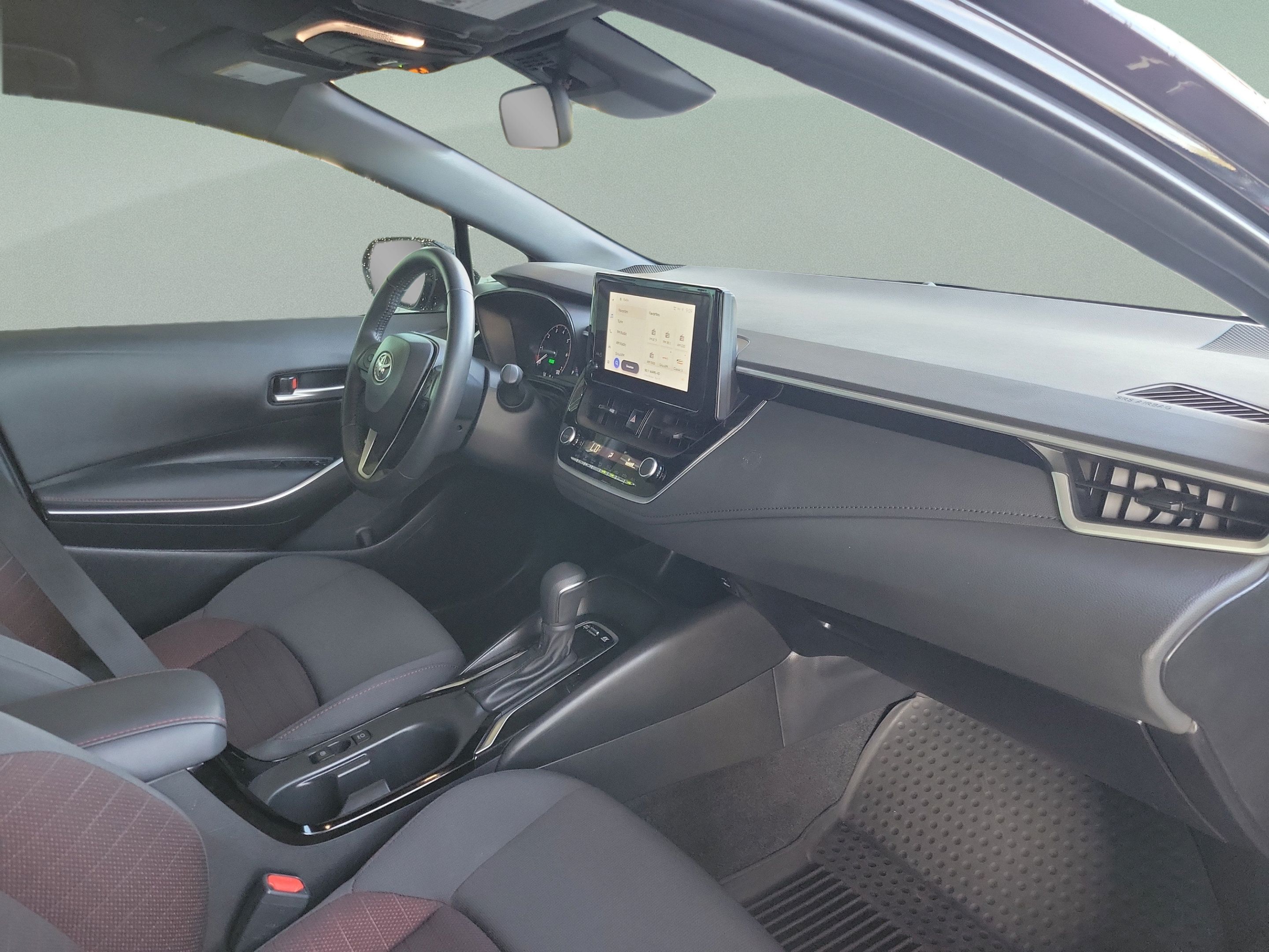 Certified 2024 Toyota Corolla SE FWD image 32