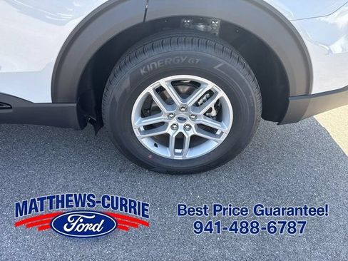 New 2026 Ford Explorer Active w/ Active Comfort Package RWD image 16