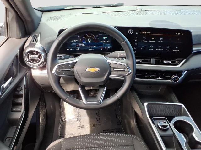 Used 2026 Chevrolet Equinox LT AWD/4WD image 17