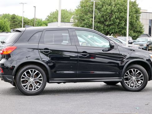Used 2019 Mitsubishi Outlander Sport SE FWD image 16