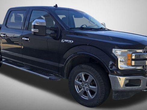 Used 2020 Ford F150 Lariat image 2