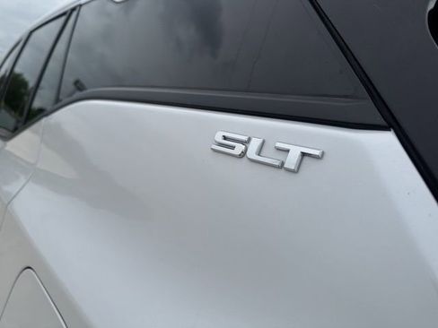 Used 2021 GMC Terrain SLT w/ Infotainment Package II FWD image 11