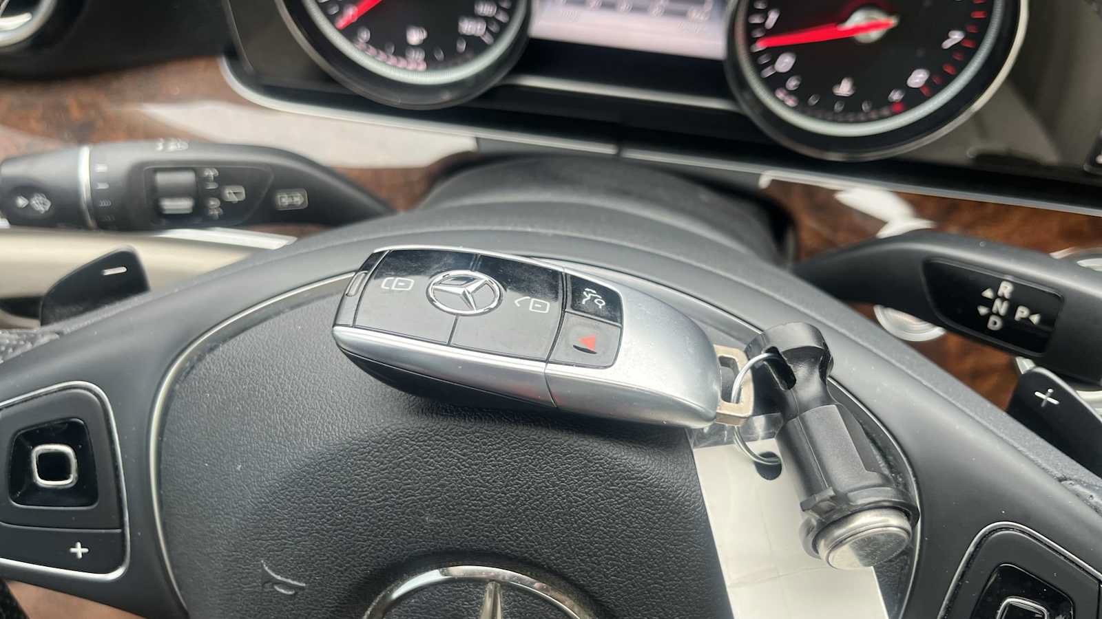 Certified 2017 Mercedes-Benz E 400 4MATIC Wagon image 49