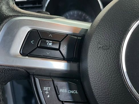 Used 2015 Ford Mustang Convertible image 29