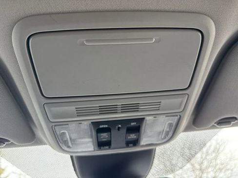 Used 2024 Honda Odyssey EX-L image 41