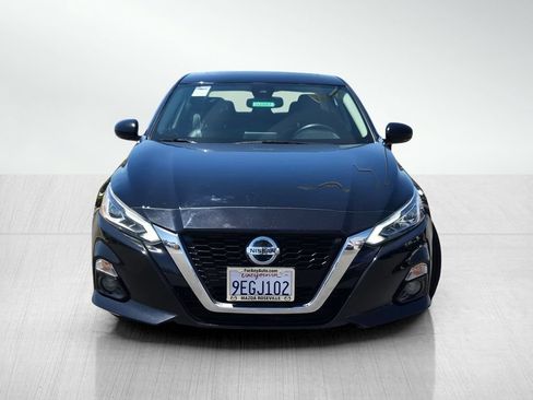 Used 2019 Nissan Altima 2.5 SL FWD image 2