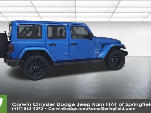 Used 2021 Jeep Wrangler Unlimited Sahara w/ Cold Weather Group image 14