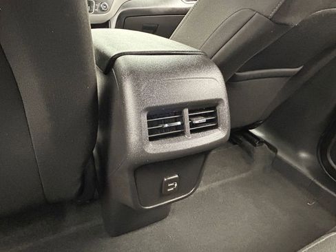 Used 2023 Chevrolet Equinox LS w/ Sport Edition FWD image 34