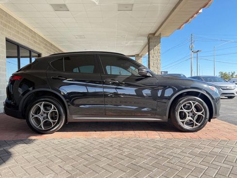 Used 2018 Alfa Romeo Stelvio Ti Sport image 18