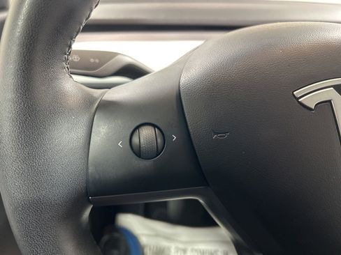 Used 2020 Tesla Model Y Long Range image 29