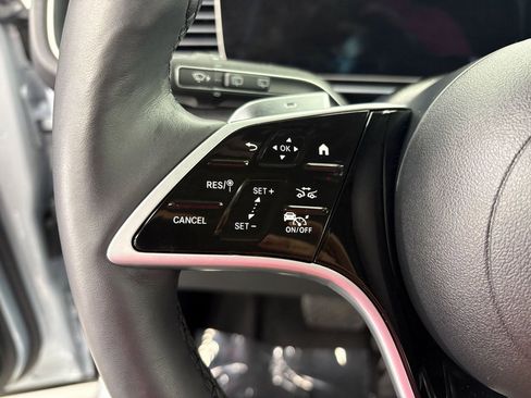 Certified 2025 Mercedes-Benz GLE 450e 4MATIC image 11