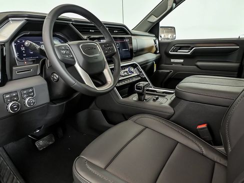 New 2026 GMC Sierra 1500 Denali AWD/4WD image 9
