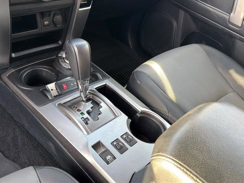 Used 2022 Toyota 4Runner SR5 Premium image 31