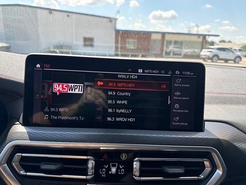 Used 2024 BMW X4 M40i AWD/4WD image 19