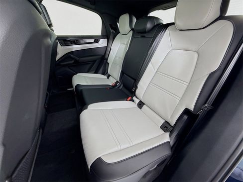 New 2026 Porsche Cayenne E-Hybrid Coupe image 25