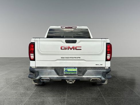 Used 2021 GMC Sierra 1500 SLE w/ X31 Off-Road Package AWD/4WD image 8