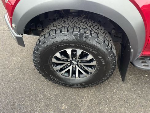 Used 2019 Ford F150 Raptor w/ Equipment Group 802A Luxury image 10