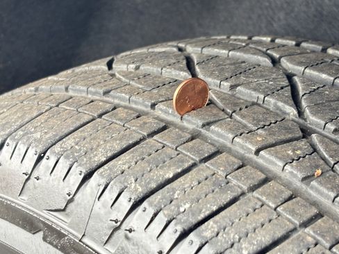 Used 2023 Chevrolet Traverse LT image 13