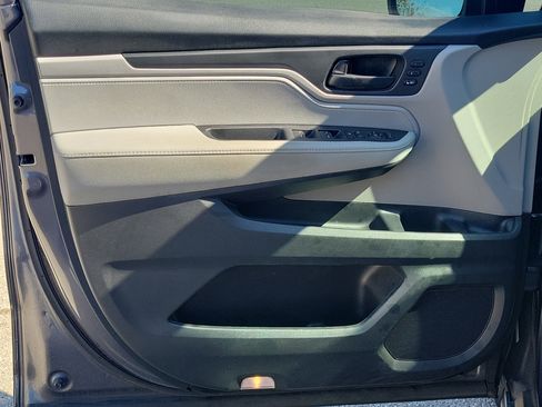 Used 2019 Honda Odyssey EX-L image 17