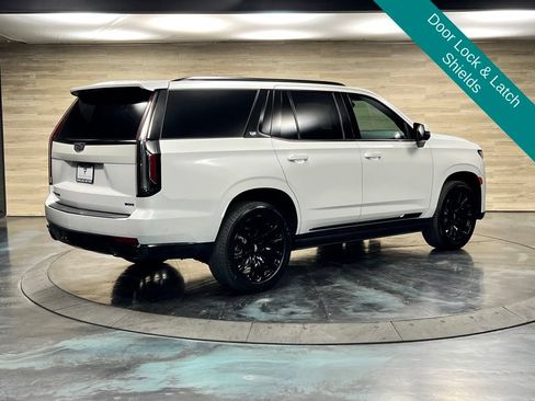Used 2023 Cadillac Escalade Sport Platinum w/ LPO, ONYX Package AWD/4WD image 14