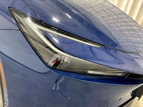Used 2024 Toyota Prius LE image 28