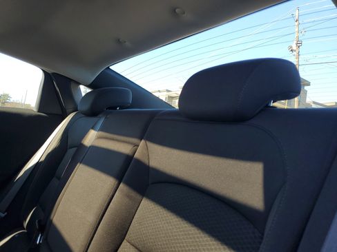 Used 2023 Chevrolet Malibu LT image 10