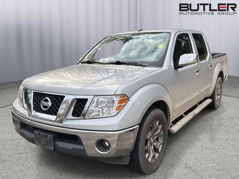 Used 2019 Nissan Frontier SL image 10