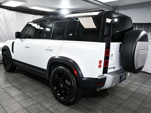 Used 2021 Land Rover Defender 110 SE AWD/4WD image 4