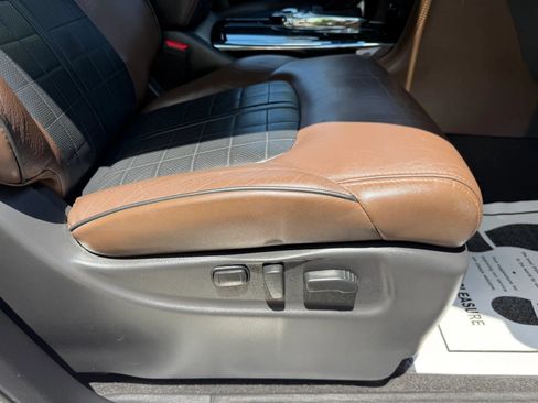 Used 2020 Nissan Armada Platinum w/ Platinum Reserve Package RWD image 20