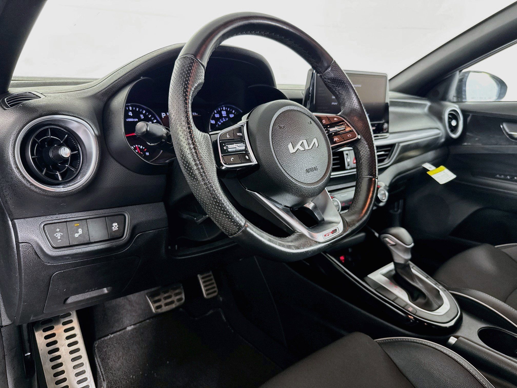 Used 2023 Kia Forte GT-Line FWD image 21