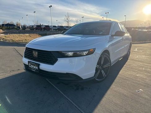 Used 2023 Honda Accord Sport image 3