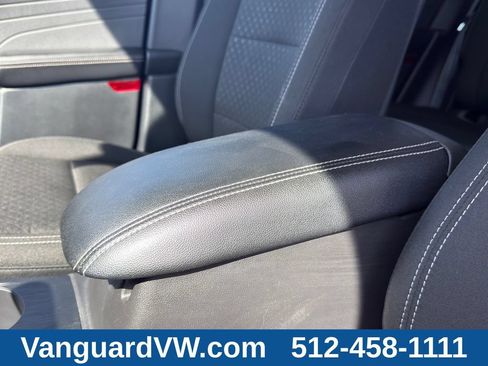 Used 2025 Ford Escape Active AWD/4WD image 11