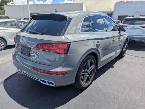 Used 2020 Audi SQ5 Premium Plus w/ Premium Plus Package AWD/4WD image 3