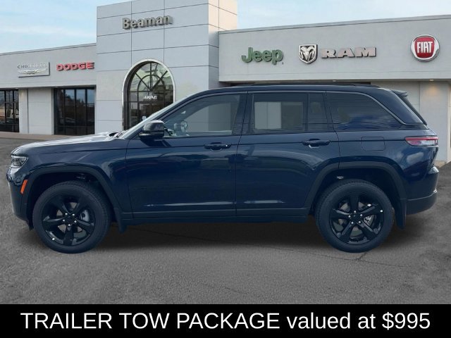 New 2026 Jeep Grand Cherokee Limited w/ Limited Altitude Package RWD image 4
