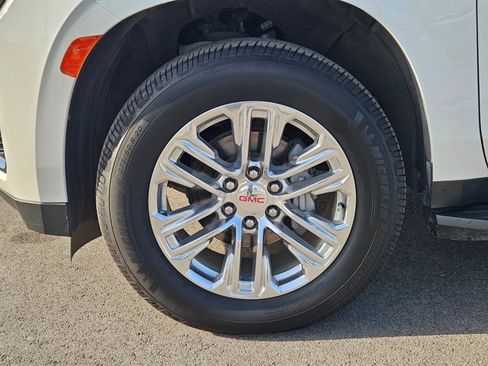 Used 2021 GMC Yukon XL SLT w/ SLT Premium Package RWD image 8