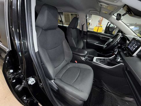 Used 2024 Toyota RAV4 LE AWD/4WD image 16