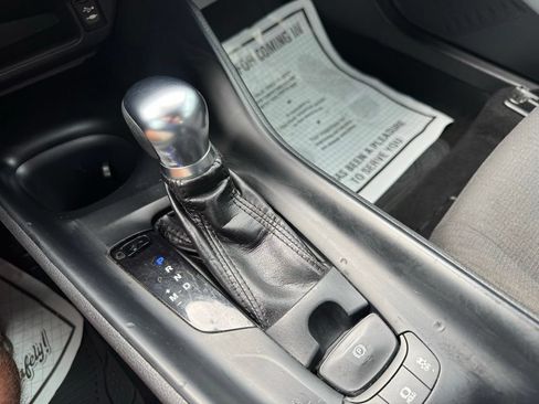 Used 2018 Toyota C-HR XLE FWD image 18