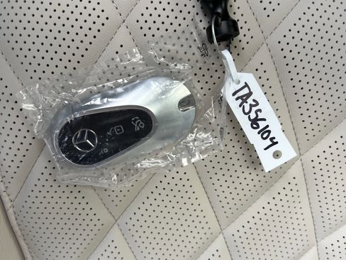 New 2026 Mercedes-Benz S 580 4MATIC Sedan image 31