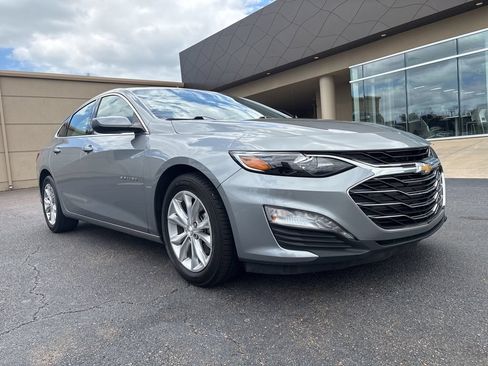 Used 2024 Chevrolet Malibu LT FWD image 3