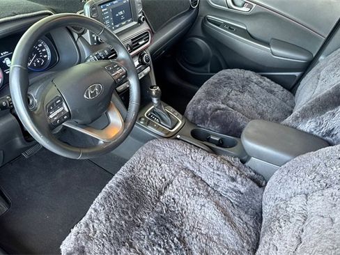 Used 2019 Hyundai Kona Limited image 10