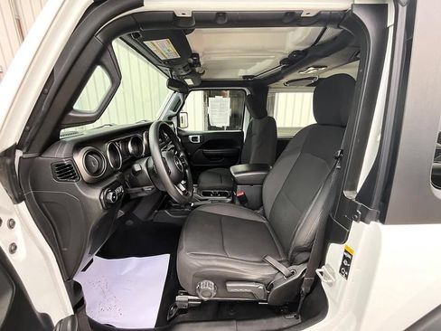 Used 2022 Jeep Wrangler Sport AWD/4WD image 14