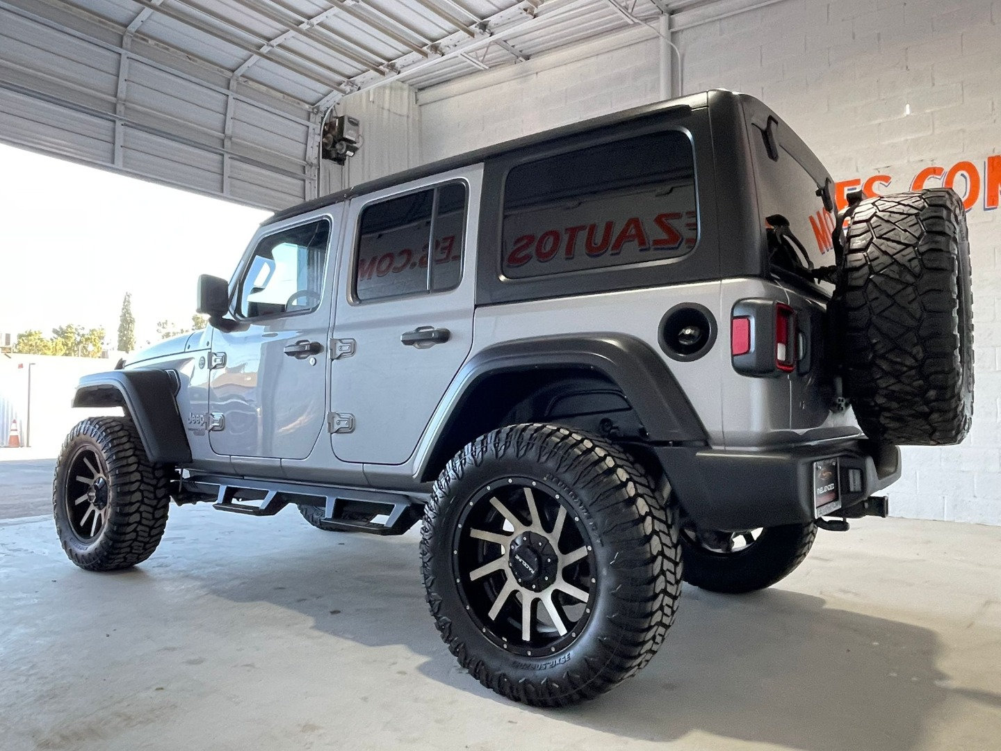 Used 2019 Jeep Wrangler Unlimited Sport S AWD/4WD image 2