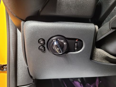 Used 2015 MINI Cooper S image 41