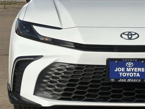 Certified 2026 Toyota Camry SE image 5