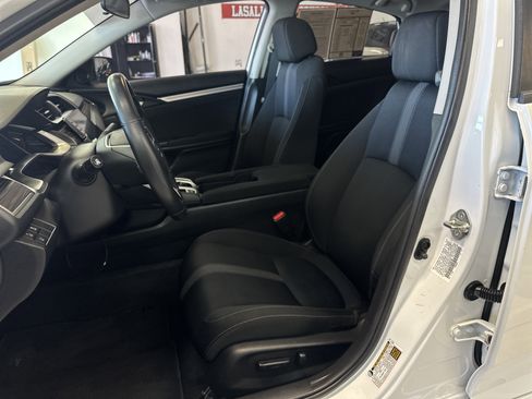 Used 2019 Honda Civic EX image 5