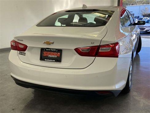 Used 2024 Chevrolet Malibu LT image 3